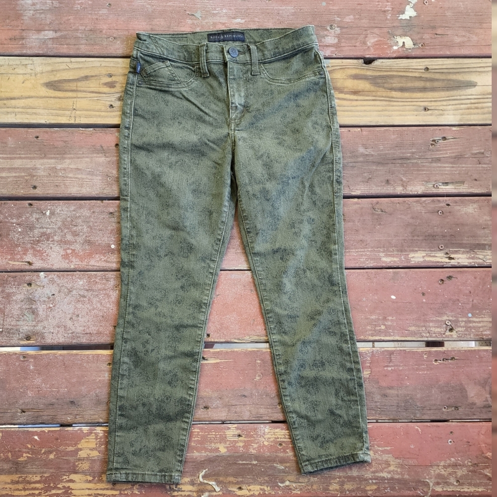 Rock & Republic Green Acid Crop Denim Skinny Jeans